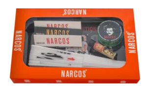 Narcos – Black Giftbox + Tin-Plate Premium Medium
